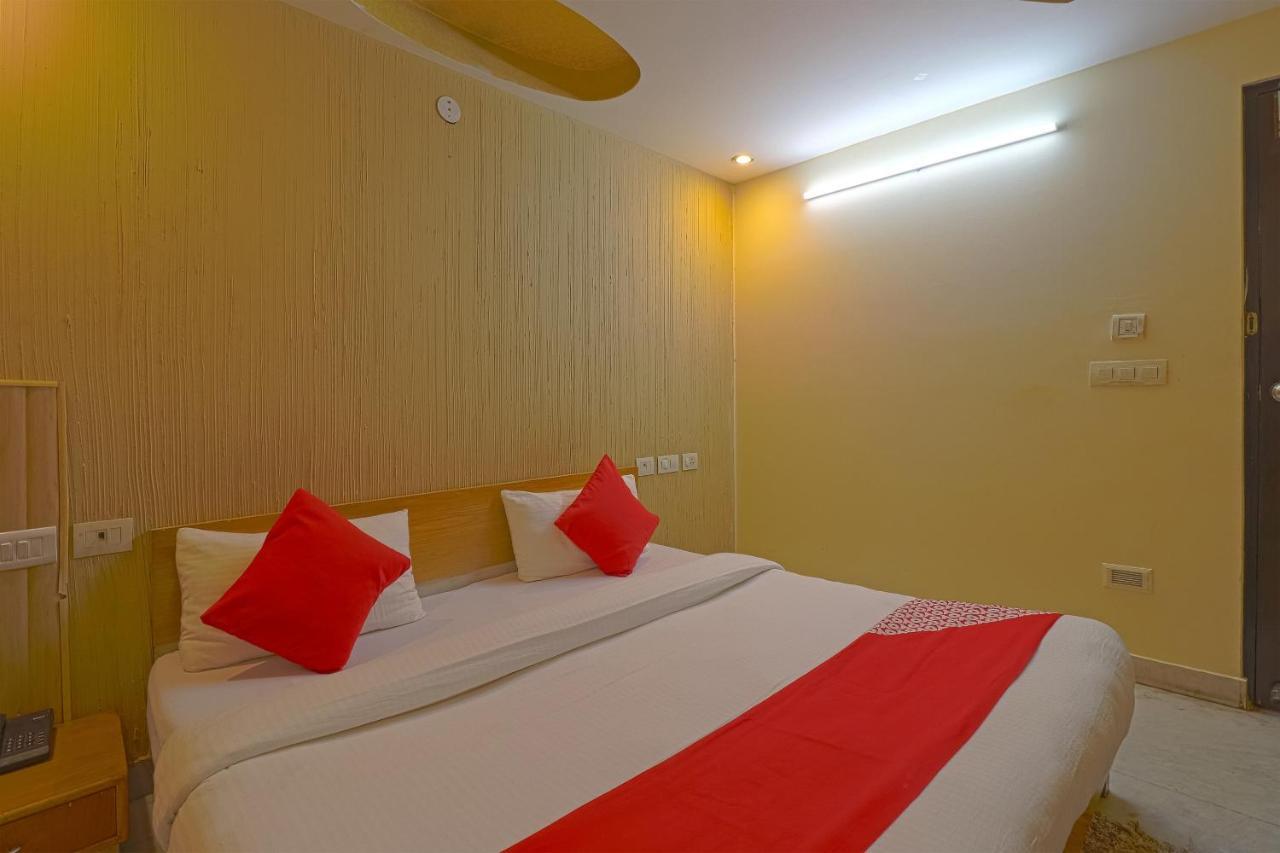 Oyo 834 Shree Balaji Hotel Faridabad Exteriör bild