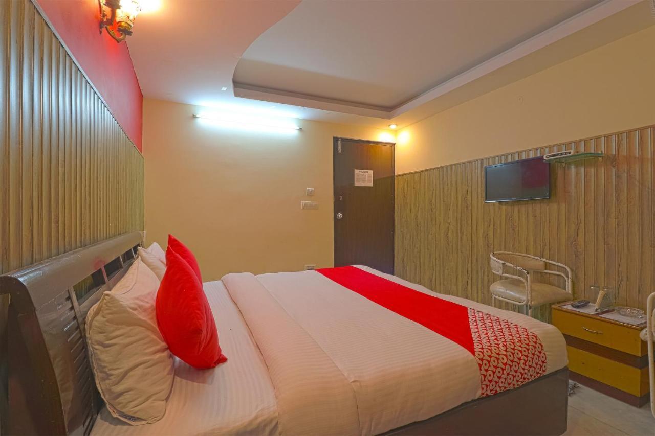 Oyo 834 Shree Balaji Hotel Faridabad Exteriör bild