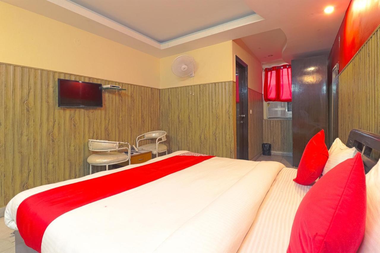 Oyo 834 Shree Balaji Hotel Faridabad Exteriör bild